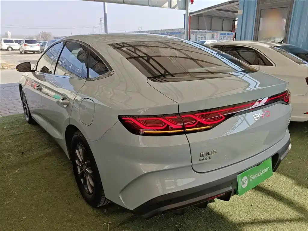 BYD Qin L 2024 DM-i 80KM Leading Edition фото 23
