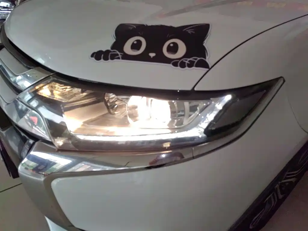 Mitsubishi Outlander 2018 2.0L 2WD Glory Edition 5-seater фото 24