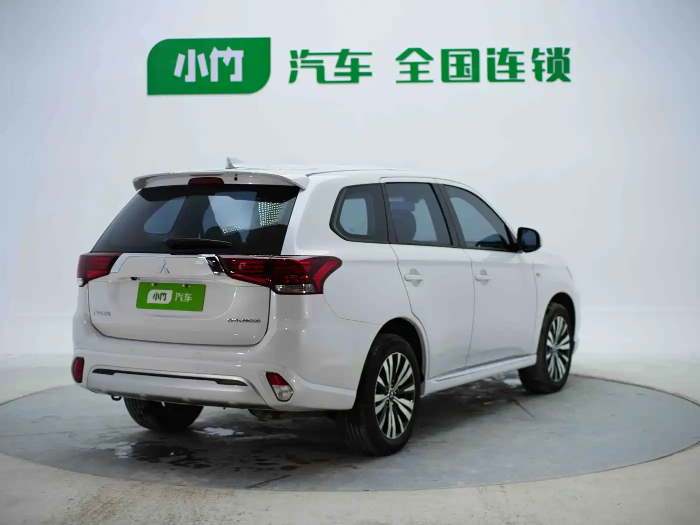 Mitsubishi Outlander 2021 Facelift 2.0L 2WD Comfort Edition 5-Seater фото 4