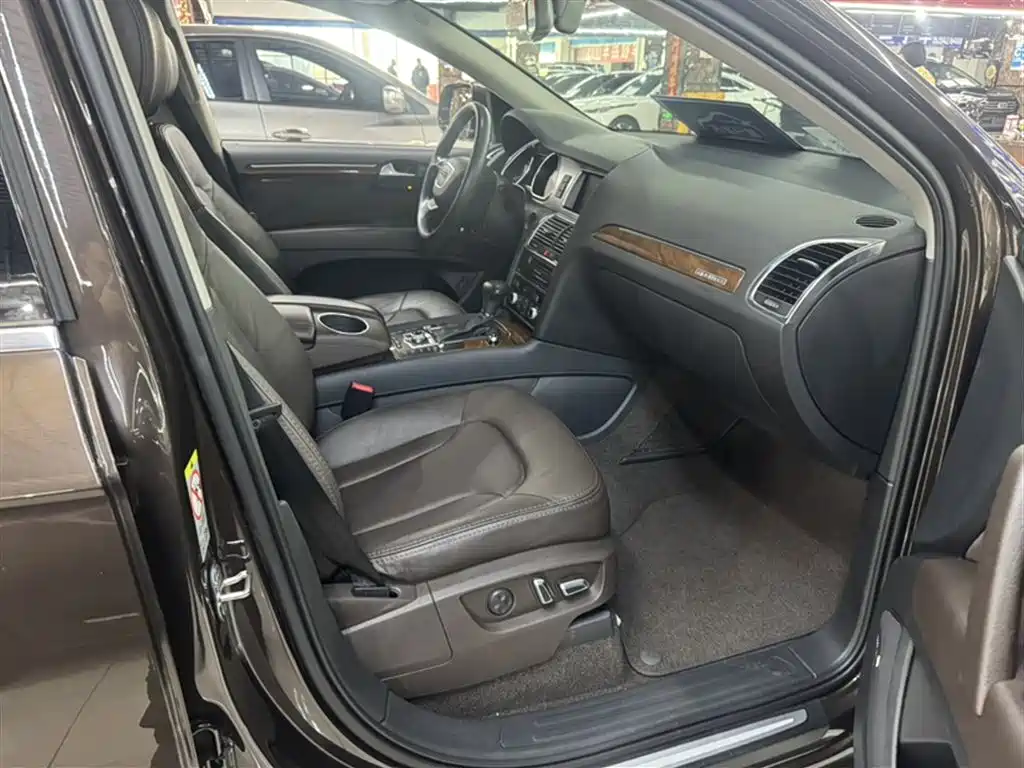 Audi Q7 2014 35 TFSI Sport фото 17