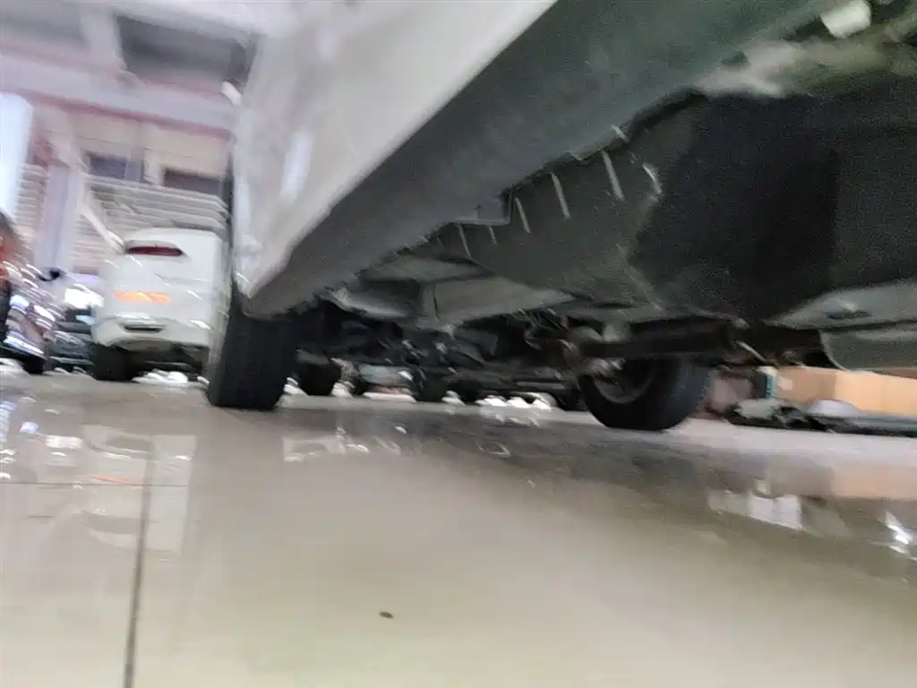 Haval M6 2021 PLUS 1.5T DCT Elite Smart Connect фото 22