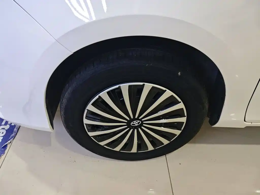 صورة 23 - Toyota YARiS L Zhi Xiang