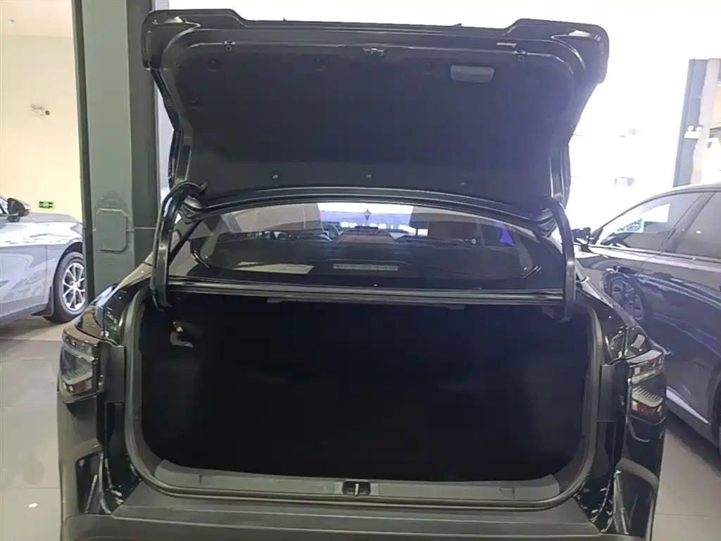Toyota bZ3 2023 517km Elite PRO фото 19