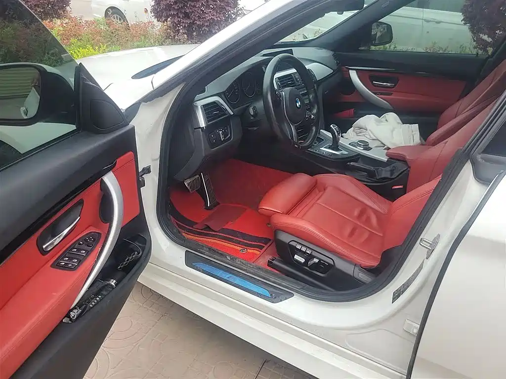 BMW 3 Series GT 2017 330i xDrive M Sport фото 13