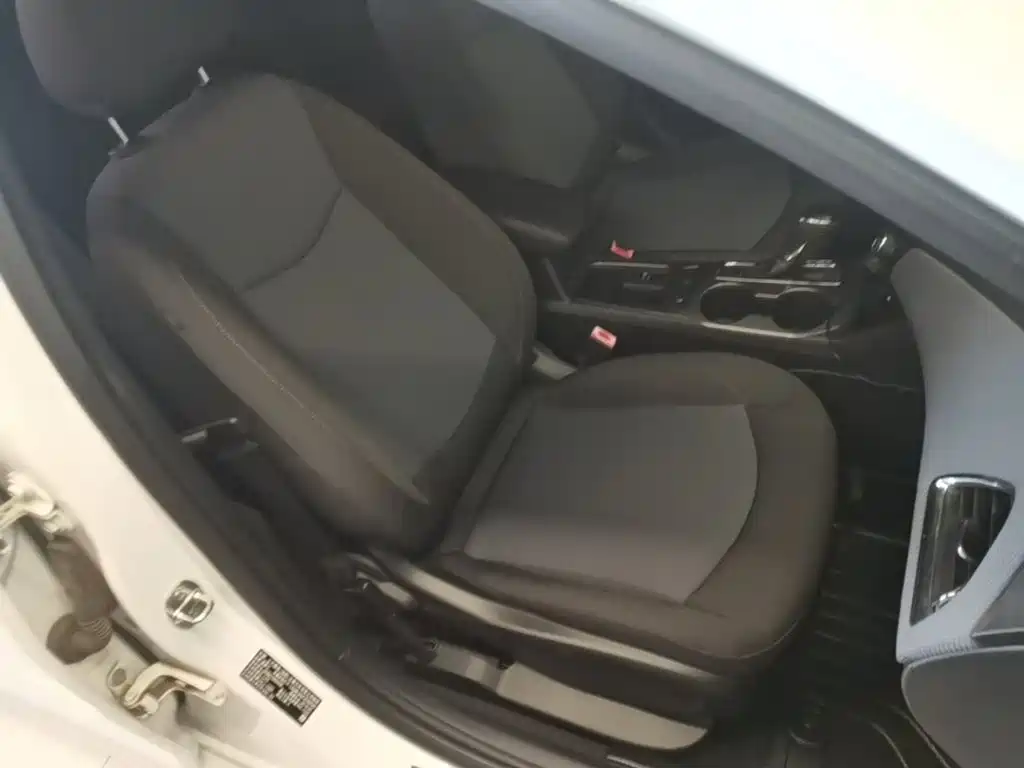 Chevrolet Cruze 2018 2018 320 Automatic Pioneer Sunroof Edition