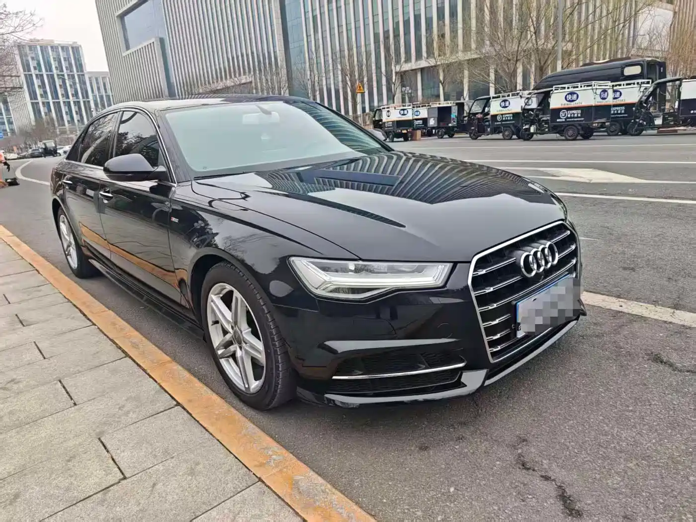 Audi A6L 2018 30th Anniversary 30 FSI Style фото 6