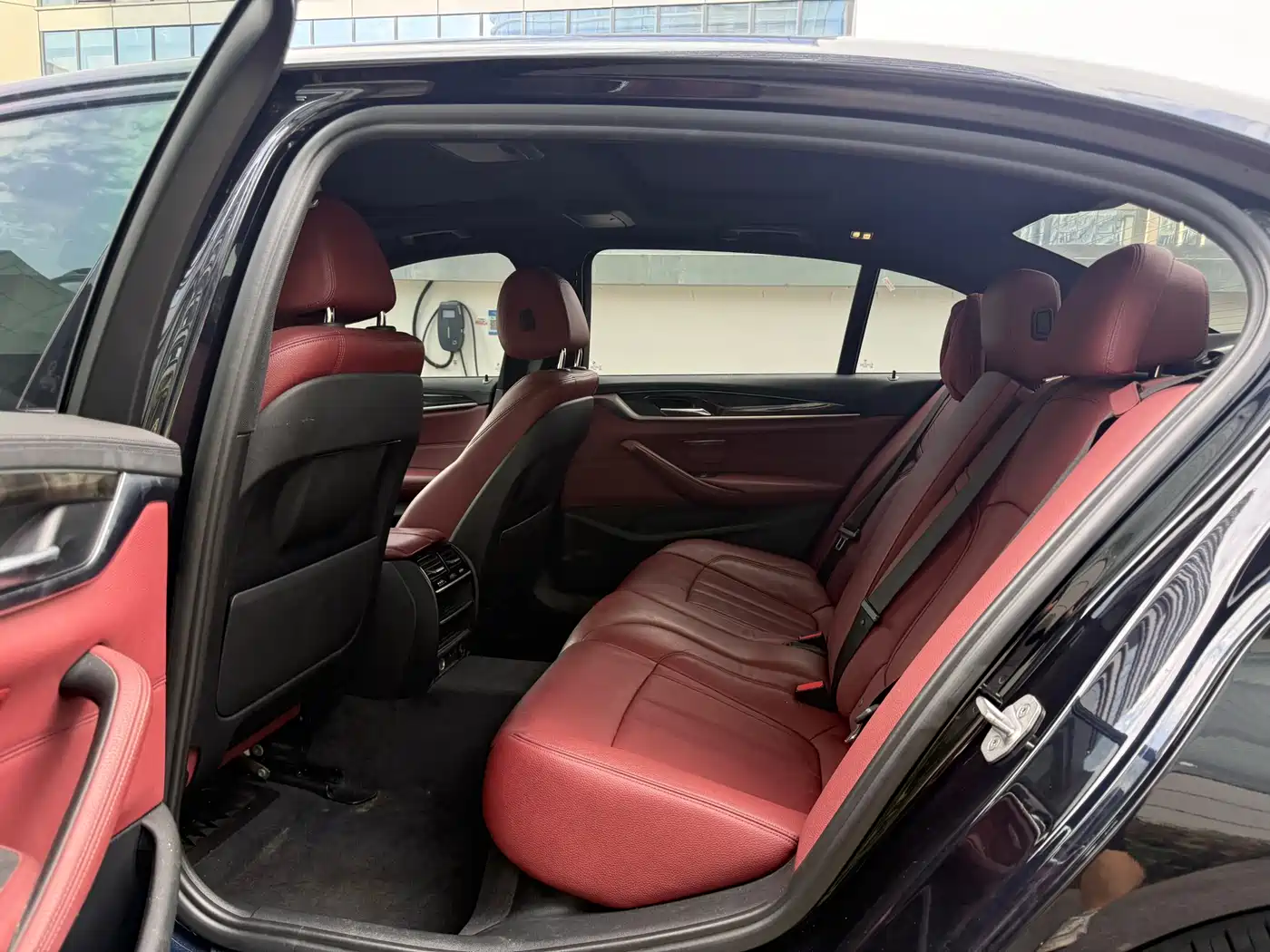 BMW 5 Series 2018 530Li Leading M Sport Package фото 10