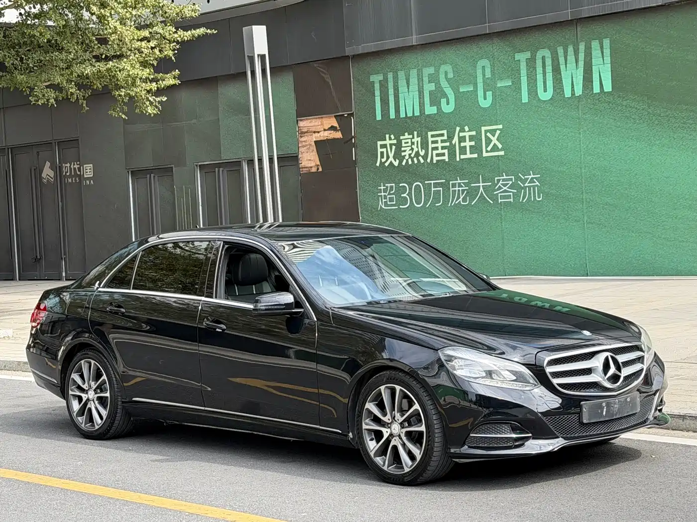 Mercedes-Benz E-Class 2014 E 260 L Sport фото 3