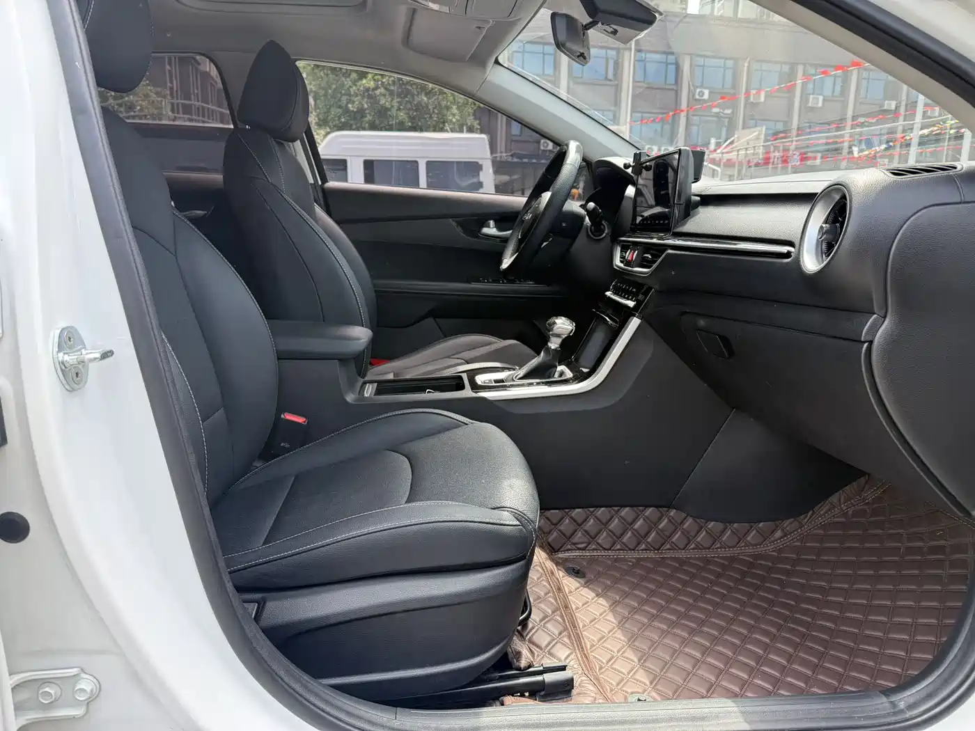 Kia K3 2021 1.5L CVT Refreshed Edition фото 13