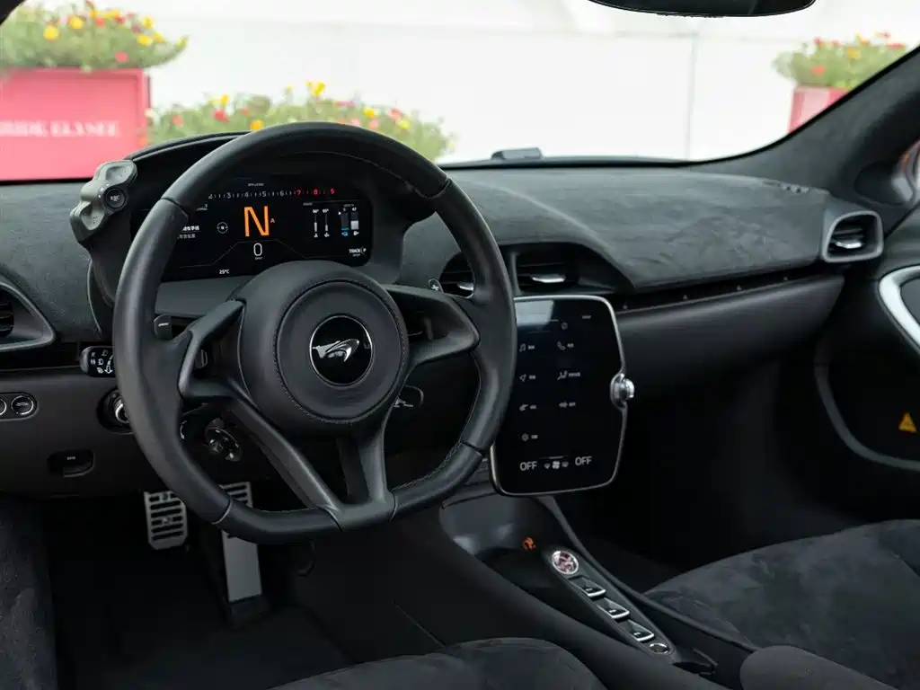 McLaren Artura 2023 3.0T Hybrid Standard фото 9