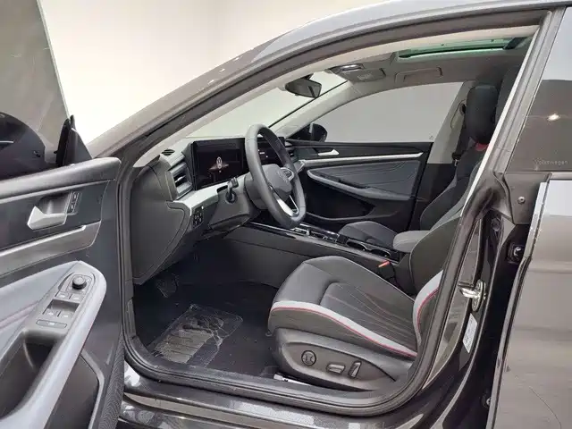 Volkswagen Lamando, миниатюра 11