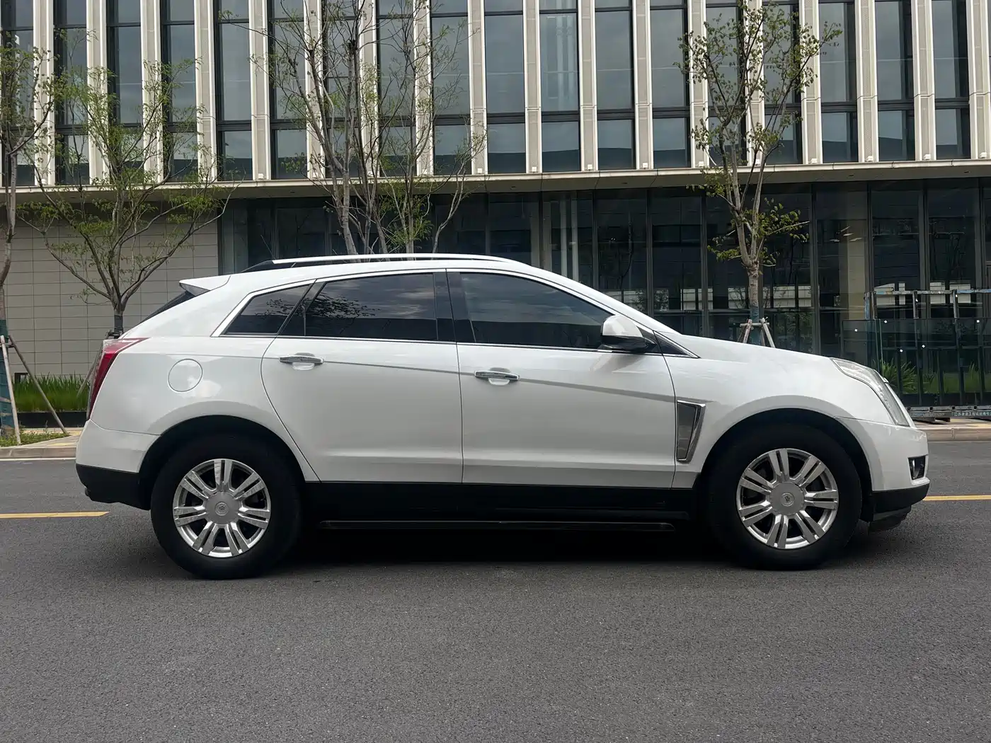 Cadillac SRX 2014 3.0L Elite Model фото 20