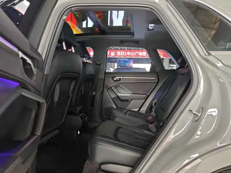 Audi Q3 2024 35 TFSI Progressive Sport фото 11
