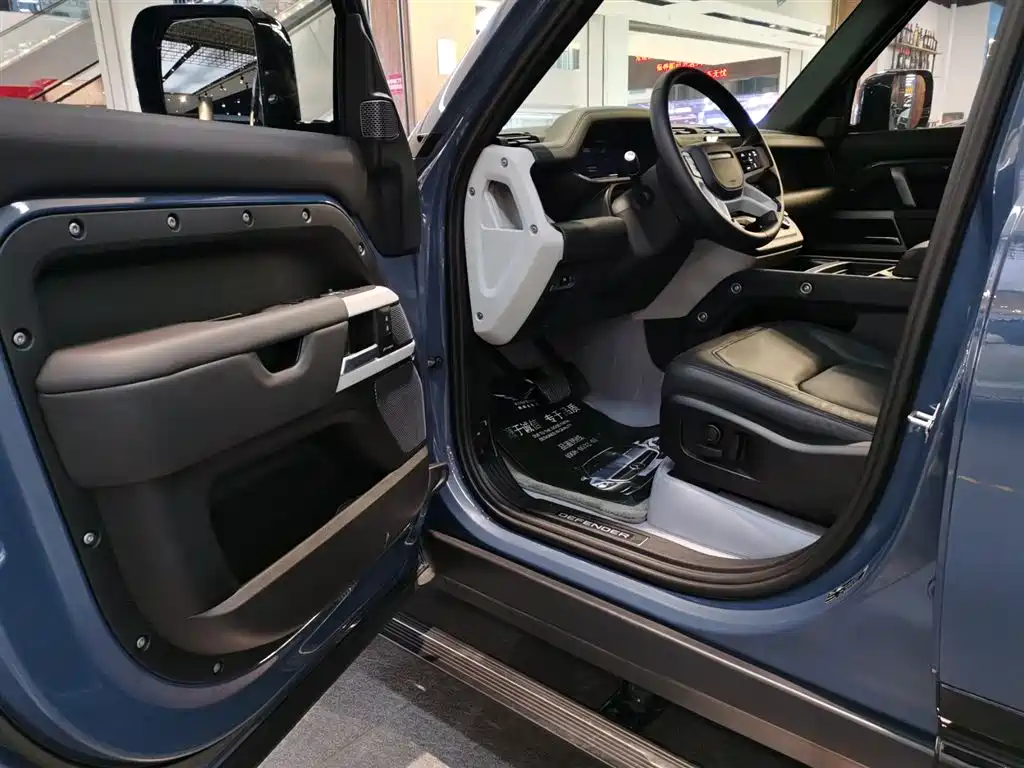 Land Rover Defender 2023 Facelift 110 3.0T P400 X-DYNAMIC HSE фото 5