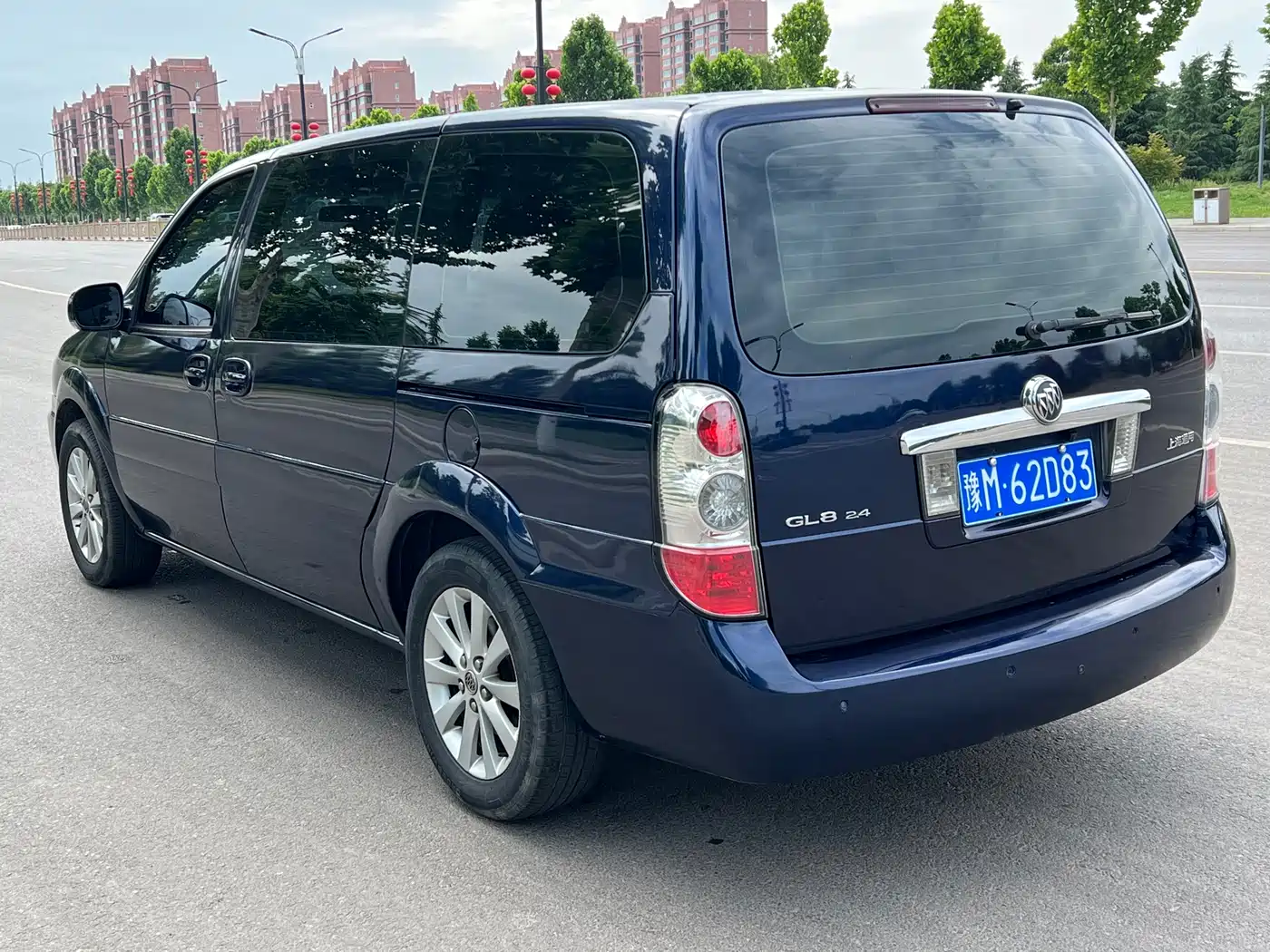 Buick GL8 2011 2.4L LT Executive Edition фото 8