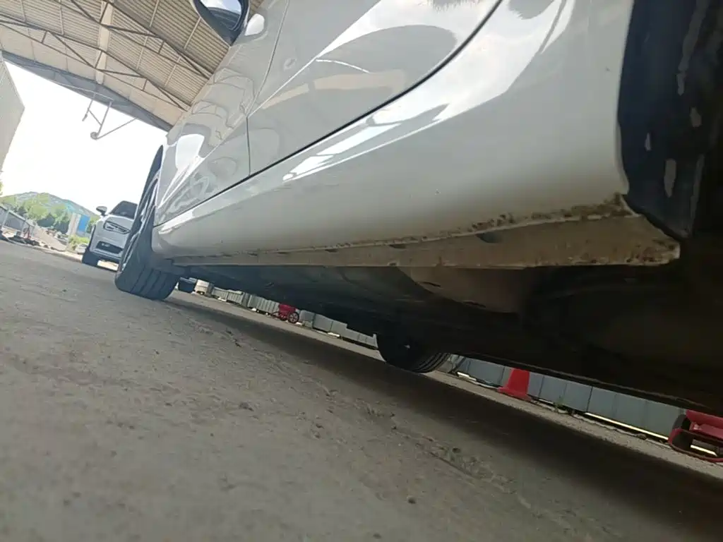 Roewe 360 2017 2017 1.5L Auto Luxury Edition
