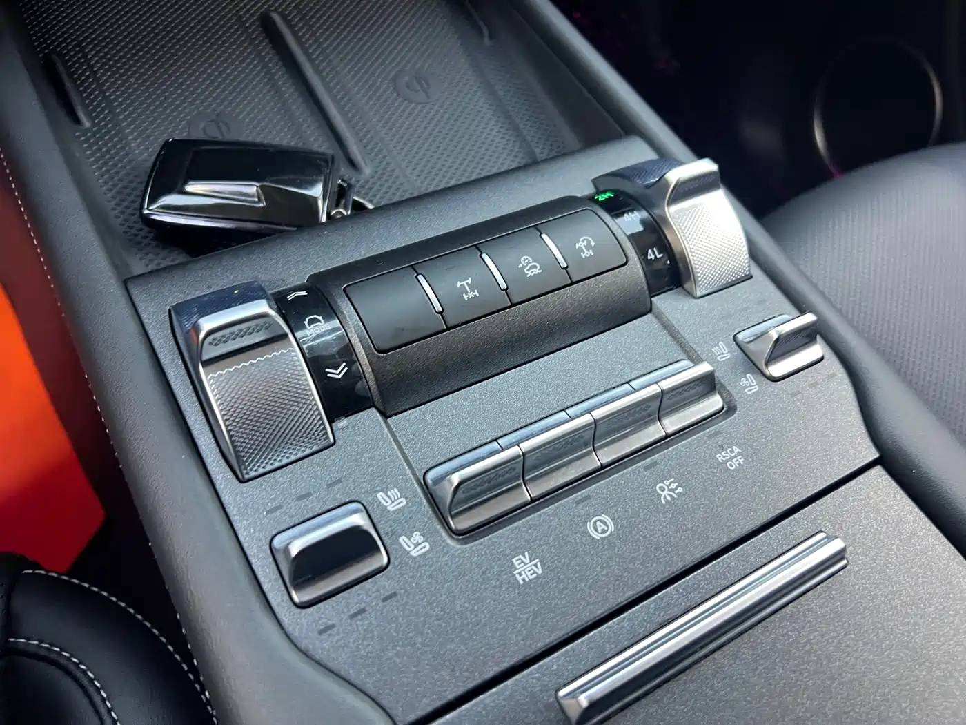 TANK TANK 300 NEW ENERGY