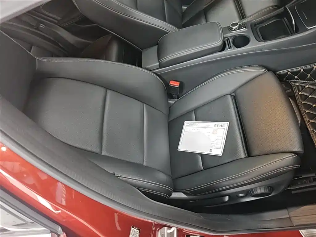 Mercedes-Benz GLA 2017 GLA 200 Dynamic фото 25