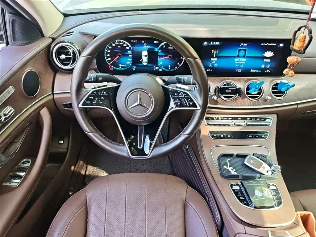 Mercedes-Benz E-Class 2021 E 300 L Fashion фото 3