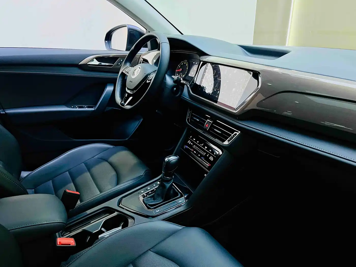 Volkswagen Tharu 2021 280TSI 2WD Luxury Plus фото 13