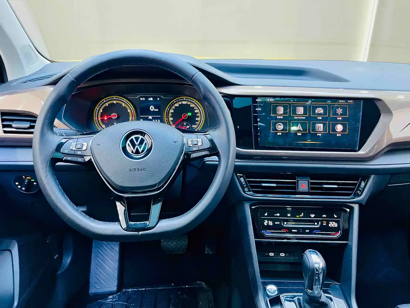 Volkswagen Tharu 2021 280TSI 2WD Luxury Plus фото 10
