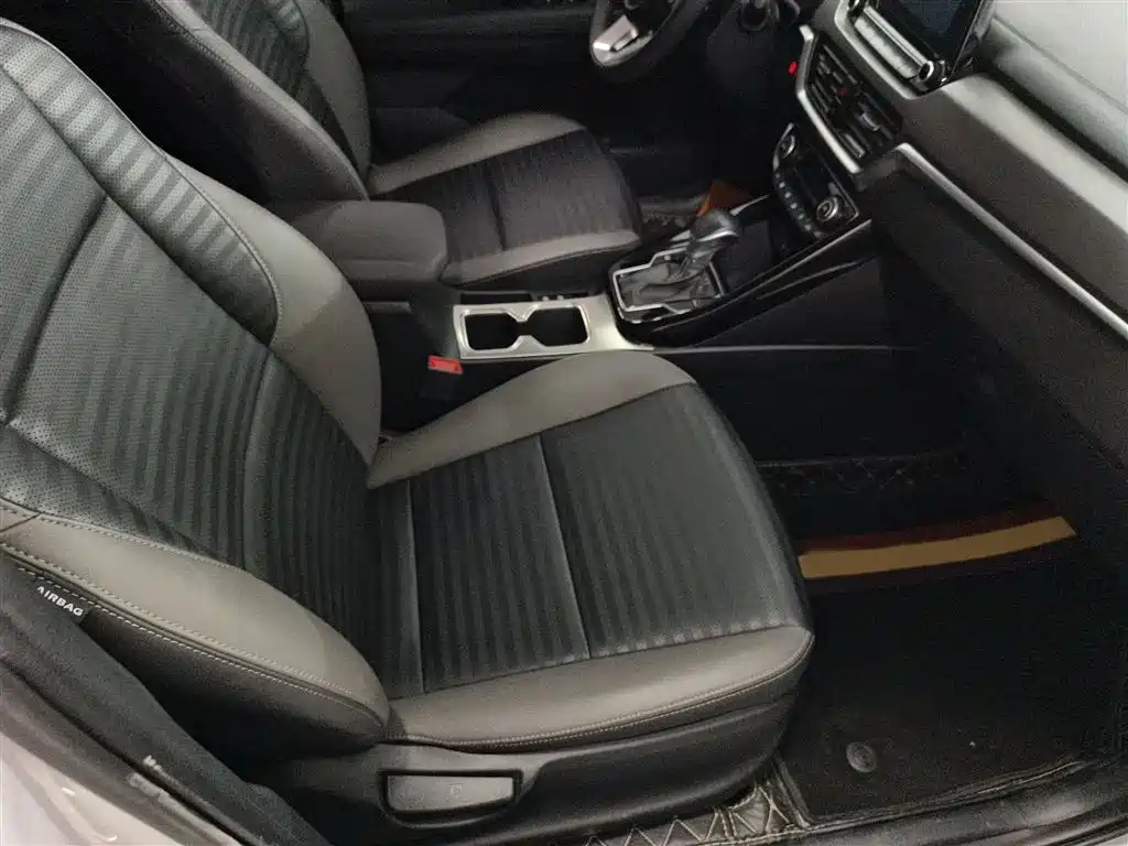 Kia Sportage 2019 2.0L Automatic Smart Luxury Edition фото 3