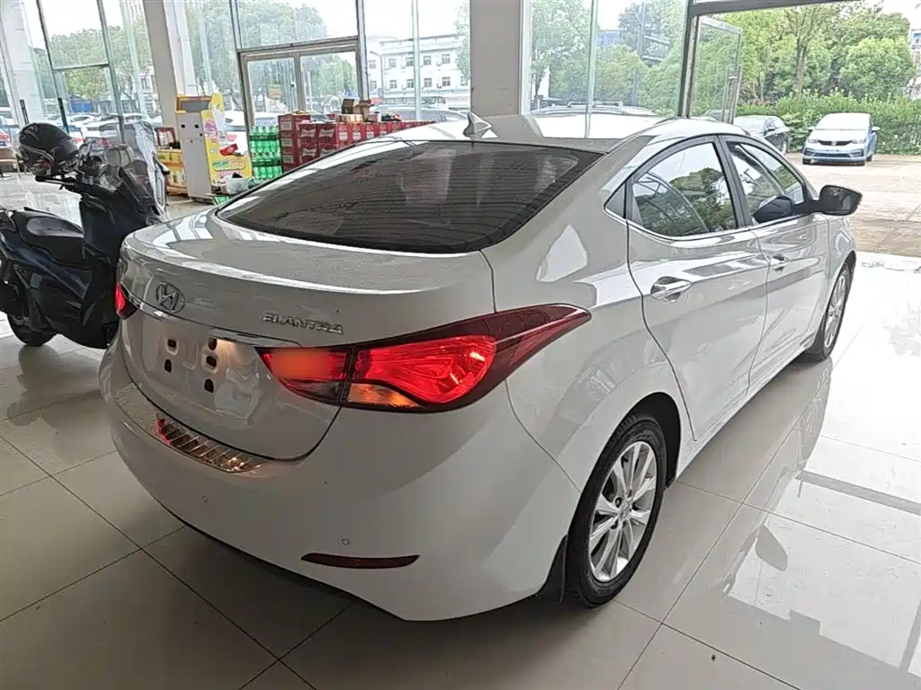 Hyundai Langdong 2016 1.6L Automatic Premium Edition фото 7