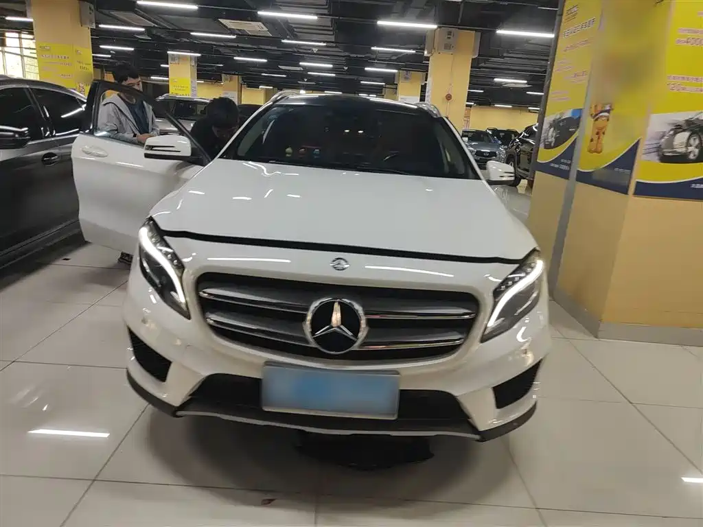 Mercedes-Benz GLA 2015 GLA 220 4MATIC Luxury фото 3