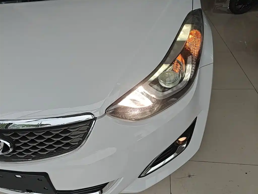 Hyundai Langdong 2016 1.6L Automatic Premium Edition фото 24