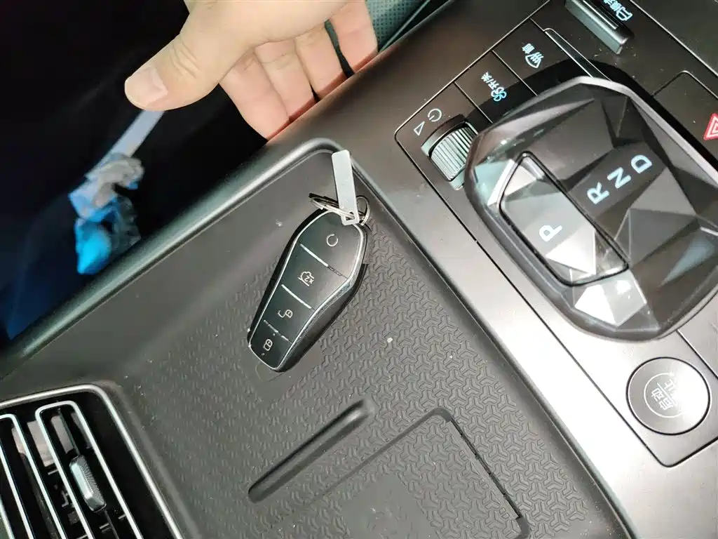 BYD Song Pro New Energy 2025 2nd Generation Smart Drive Edition DM-i 115KM Surpassing Type фото 17
