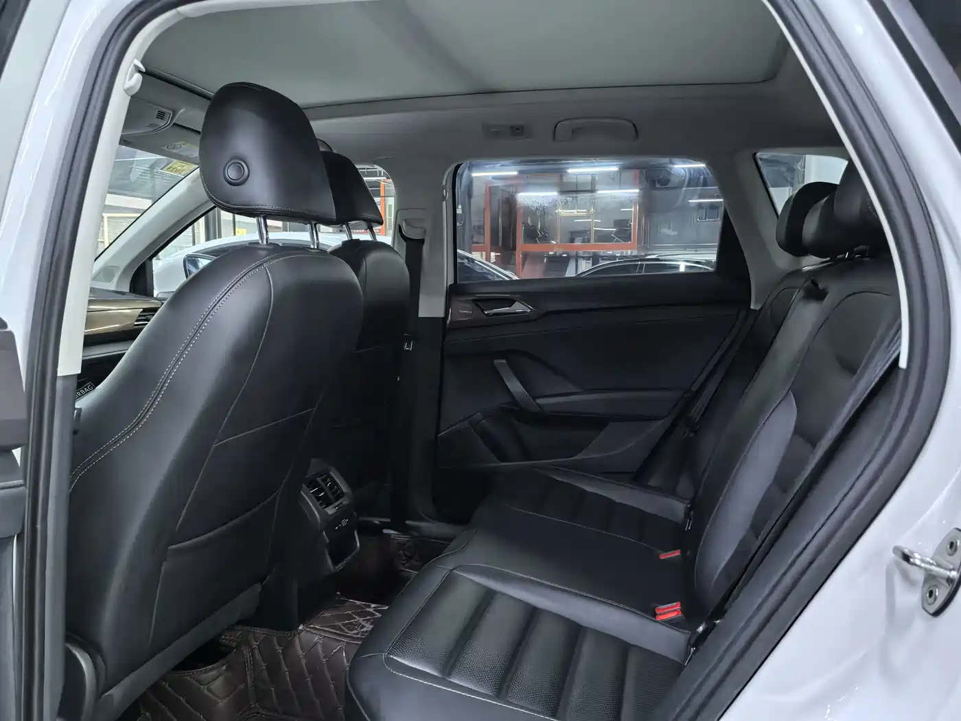 Volkswagen Tharu, миниатюра 9