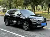 Фото 3 - Volkswagen Touareg