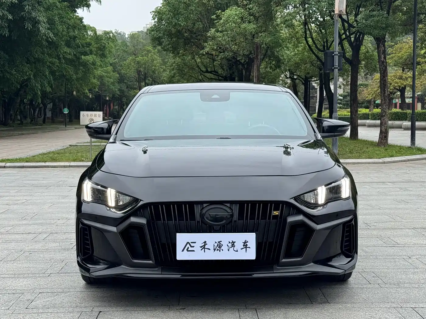 GAC Trumpchi Trumpchi Emkoo 2021 270T DCT J15 Edition фото 2