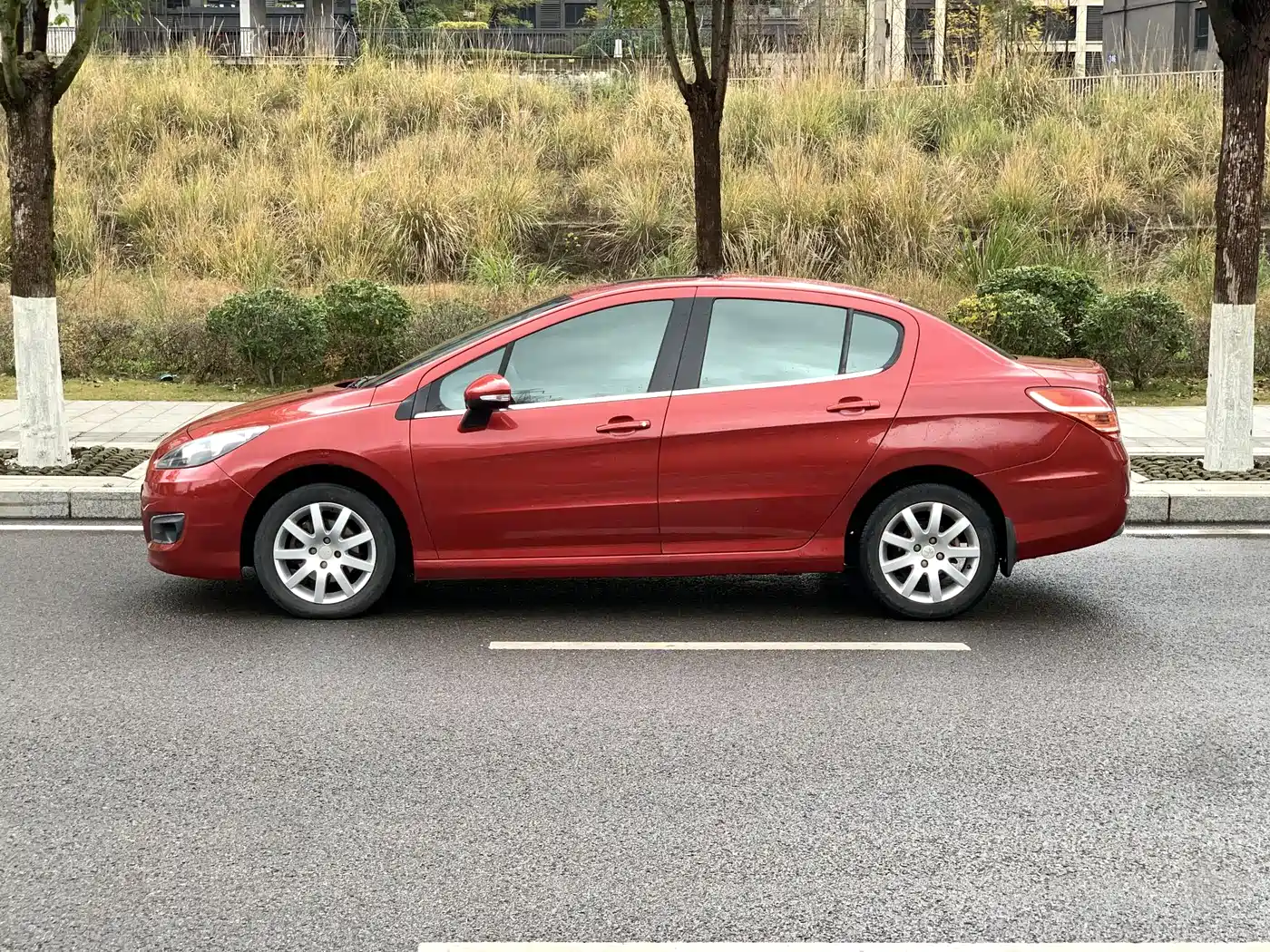 Peugeot 308 2012 1.6L Manual Premium Type фото 2