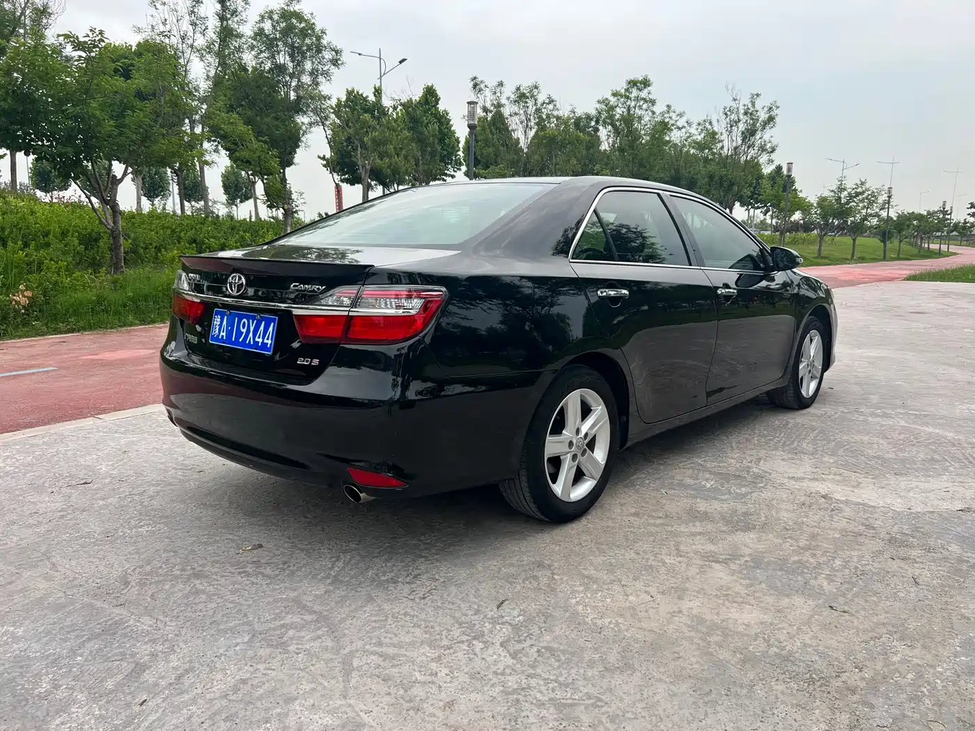Toyota Camry 2015 Junrui 2.0S Dynamic Edition фото 5