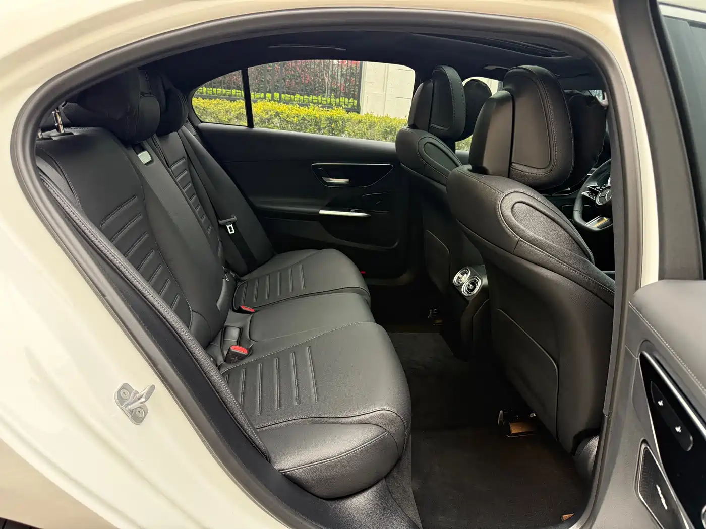 Mercedes-Benz C-Class 2024 Facelift C 260 L Sport фото 15