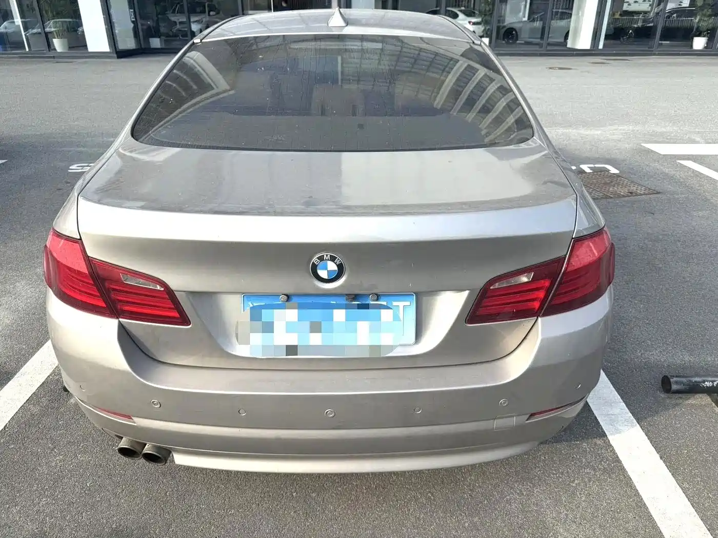 Photo 9 - BMW 5 Series