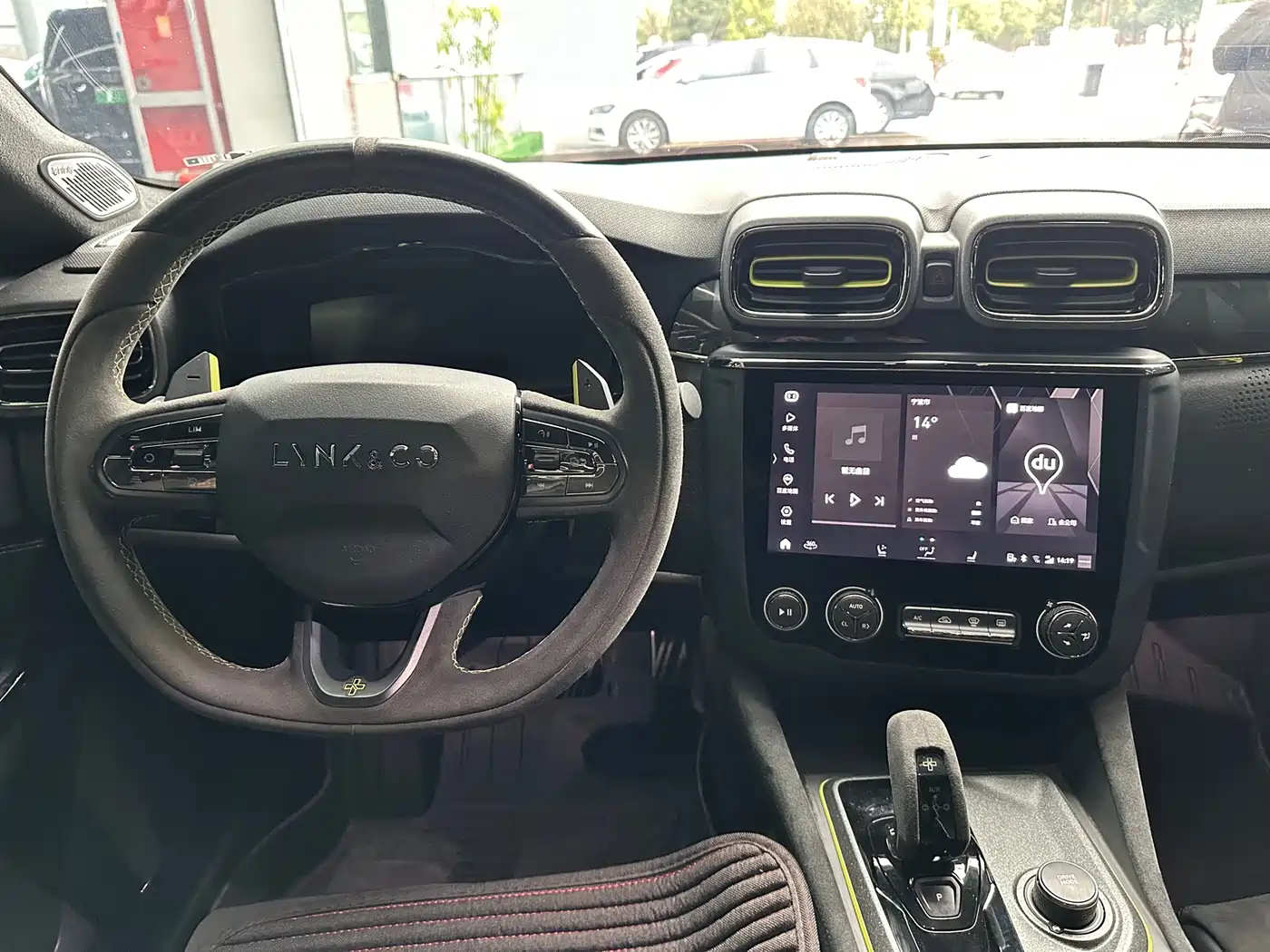 Lynk & Co 03 2021 03+ 2.0TD Auto Performance Package Edition фото 11