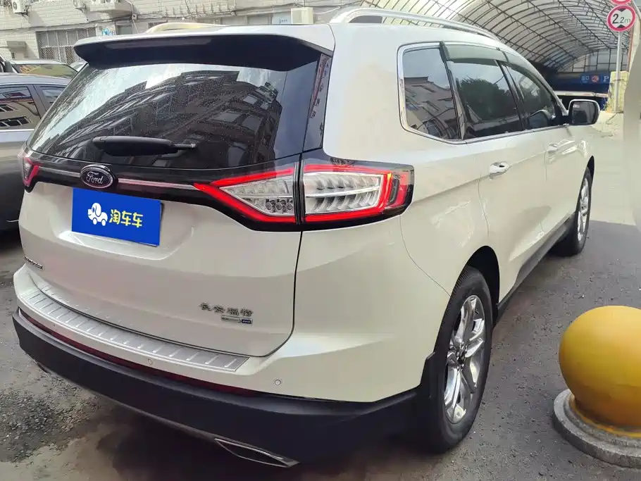 Фото 3 - Ford Edge