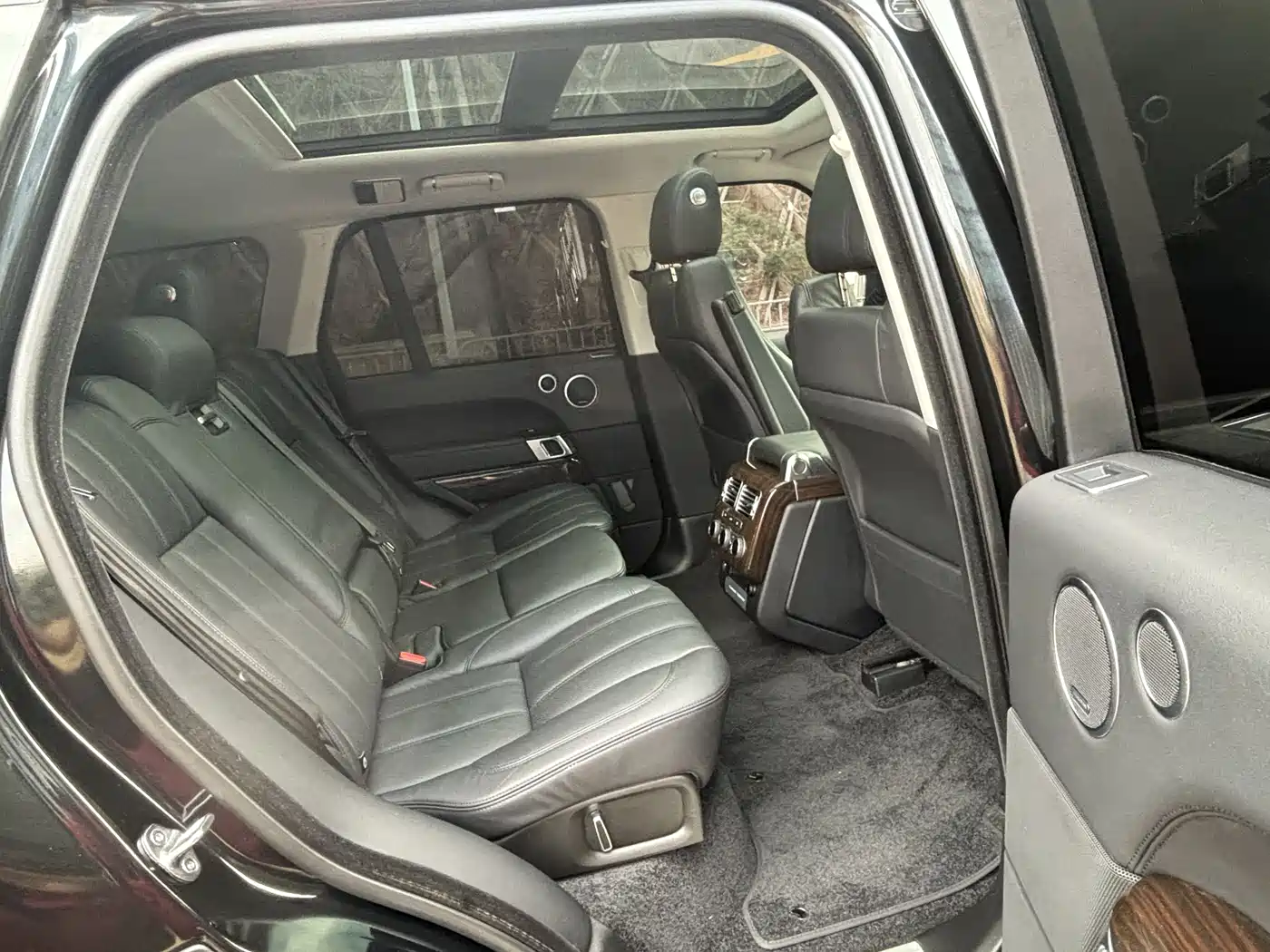 Land Rover Range Rover 2015 3.0 TDV6 Vogue фото 16
