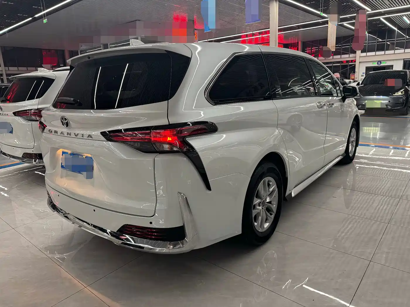 2025 Toyota Granvia