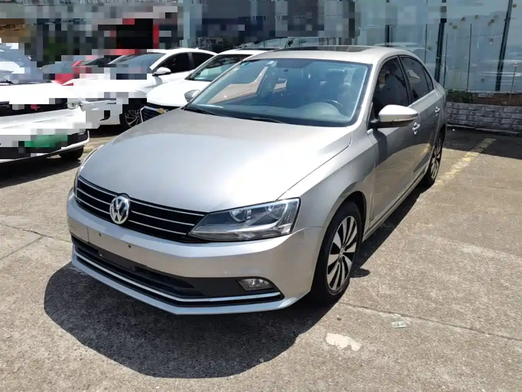 Volkswagen Sagitar 2017 230TSI Automatic Comfort фото 2