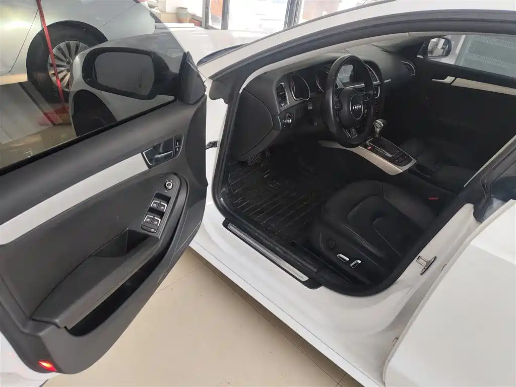Audi A5 (Import) 2013 Sportback 40 TFSI фото 16