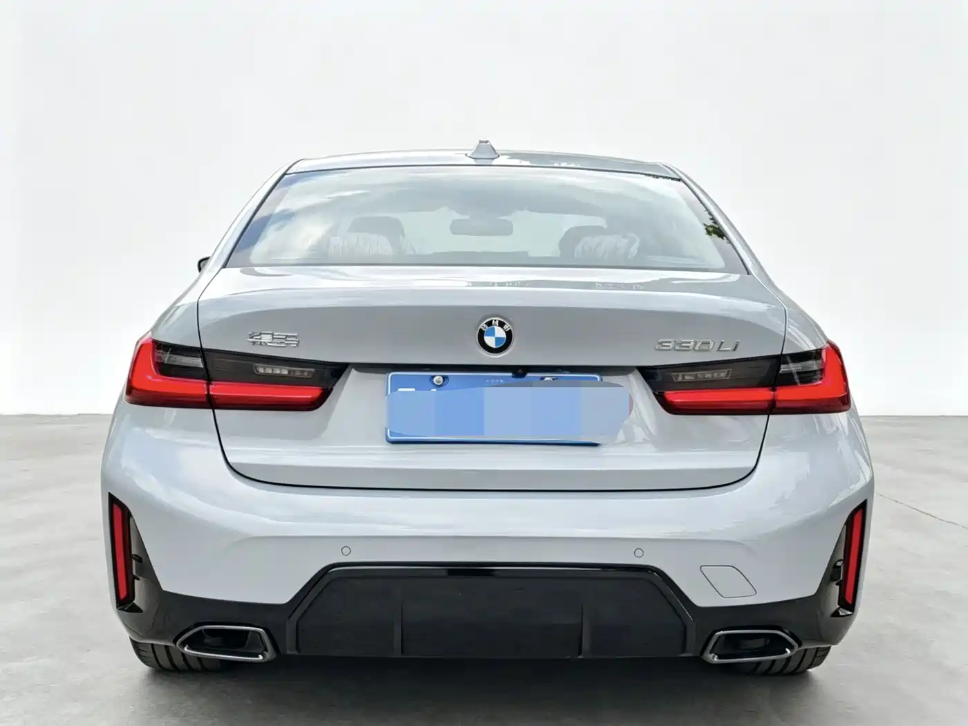 BMW 3 Series 2025 330Li M Sport Night Edition фото 8