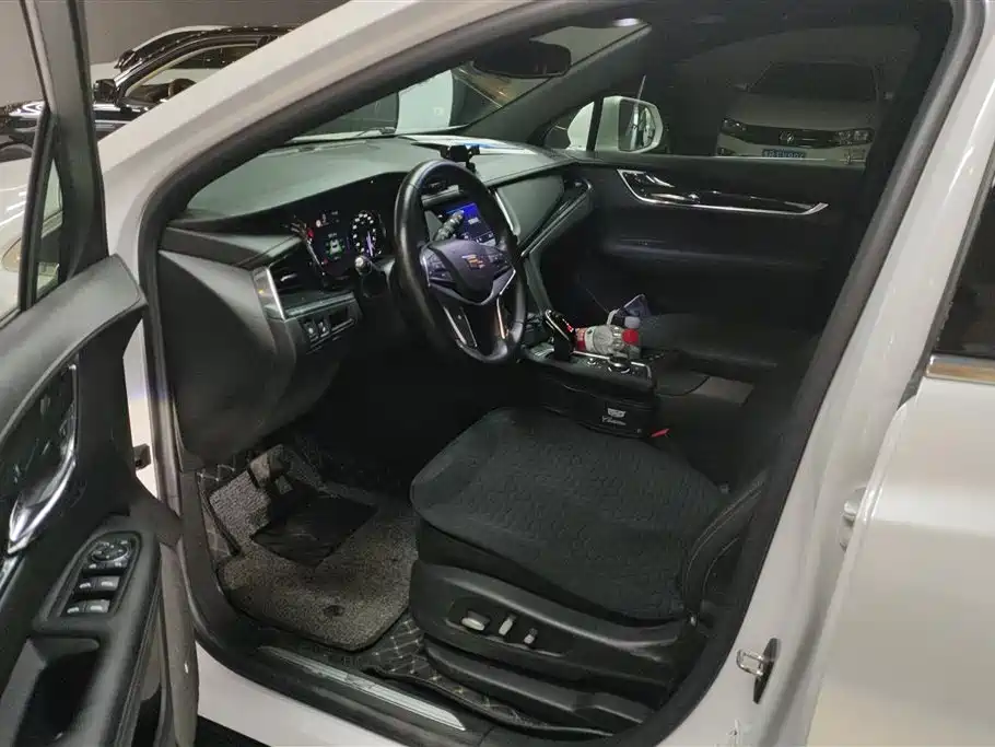Cadillac XT5 2020 28T Luxury Model фото 9
