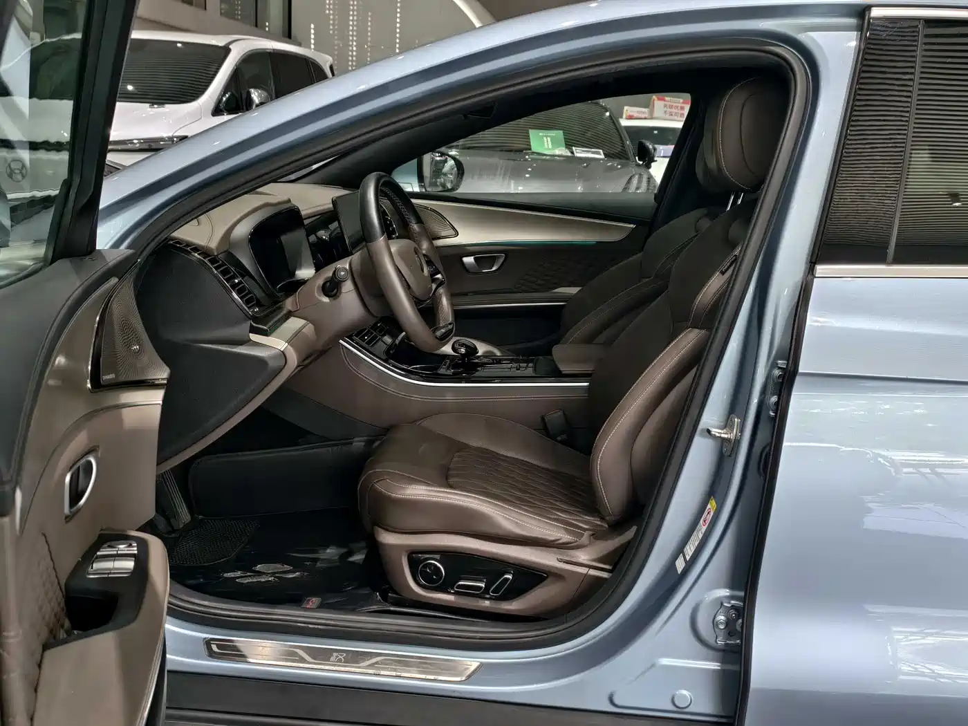 BYD Han 2023 DM-i Champion Edition 121KM Honor фото 12
