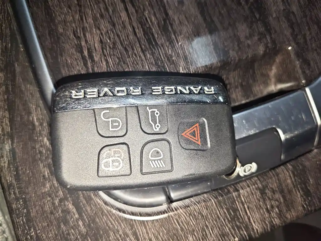 Land Rover Discovery Sport 2019 240PS SE Edition China VI фото 17