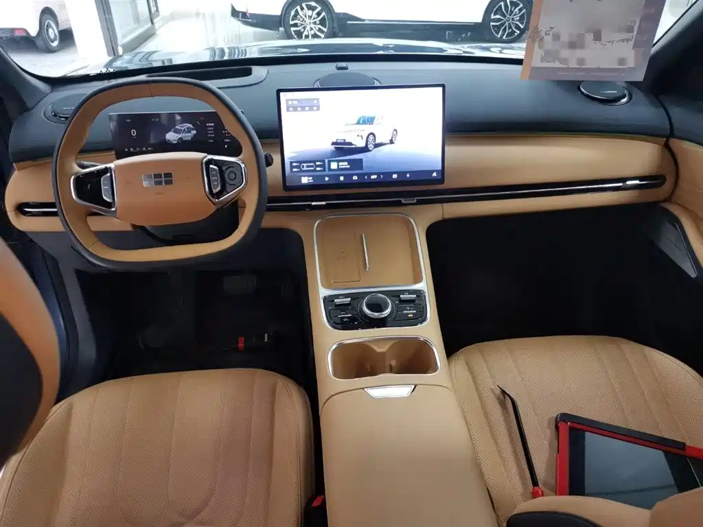 Geely Galaxy Galaxy Starship 7 EM-i 2025 120km Navigation Edition фото 10