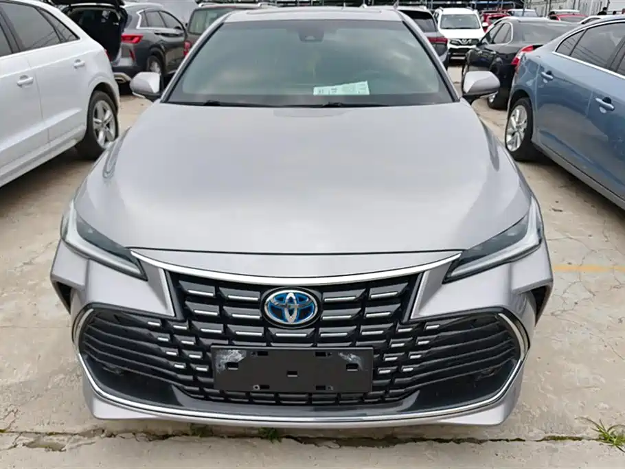 Toyota Avalon 2022 2.5L Luxury Edition фото 2