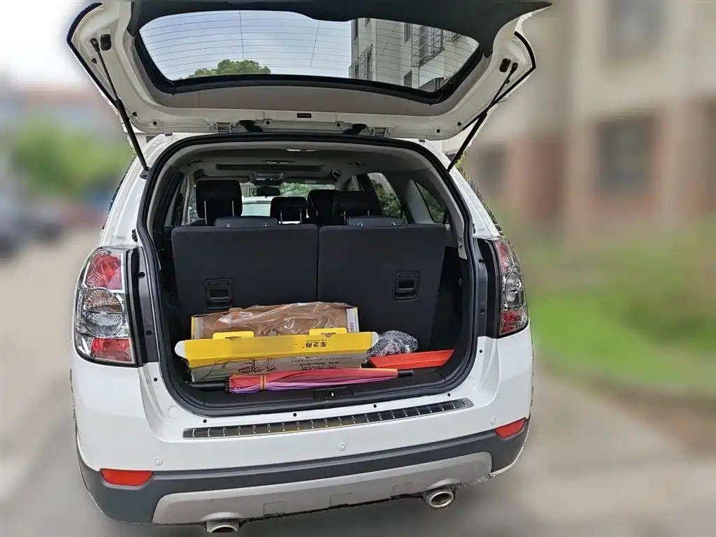 Chevrolet Captiva 2014 2.4L 2WD Urban 7-seater фото 10